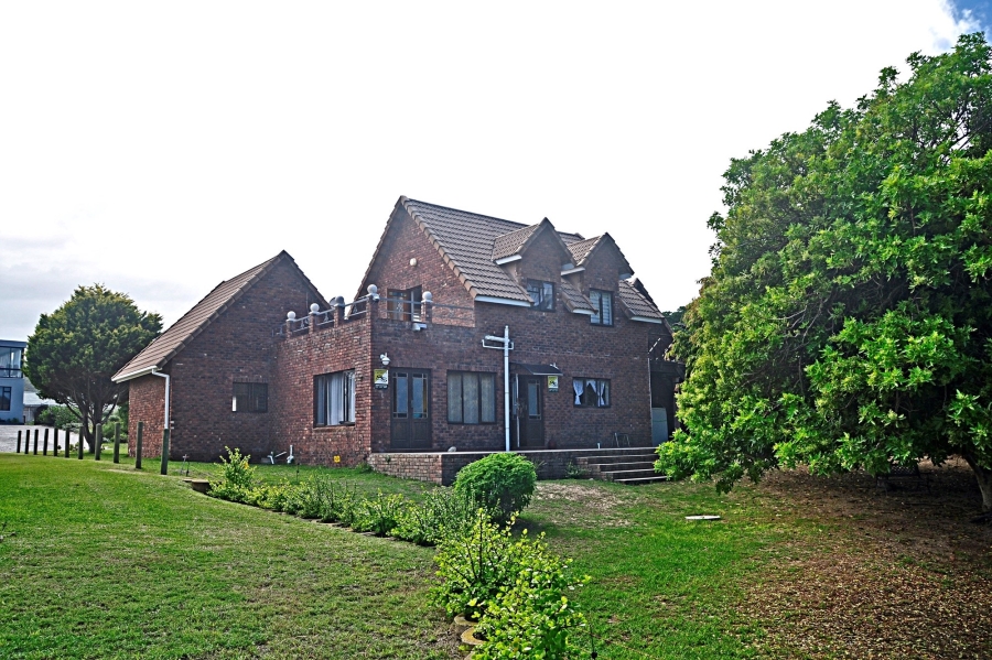 2 Bedroom Property for Sale in Hersham Western Cape